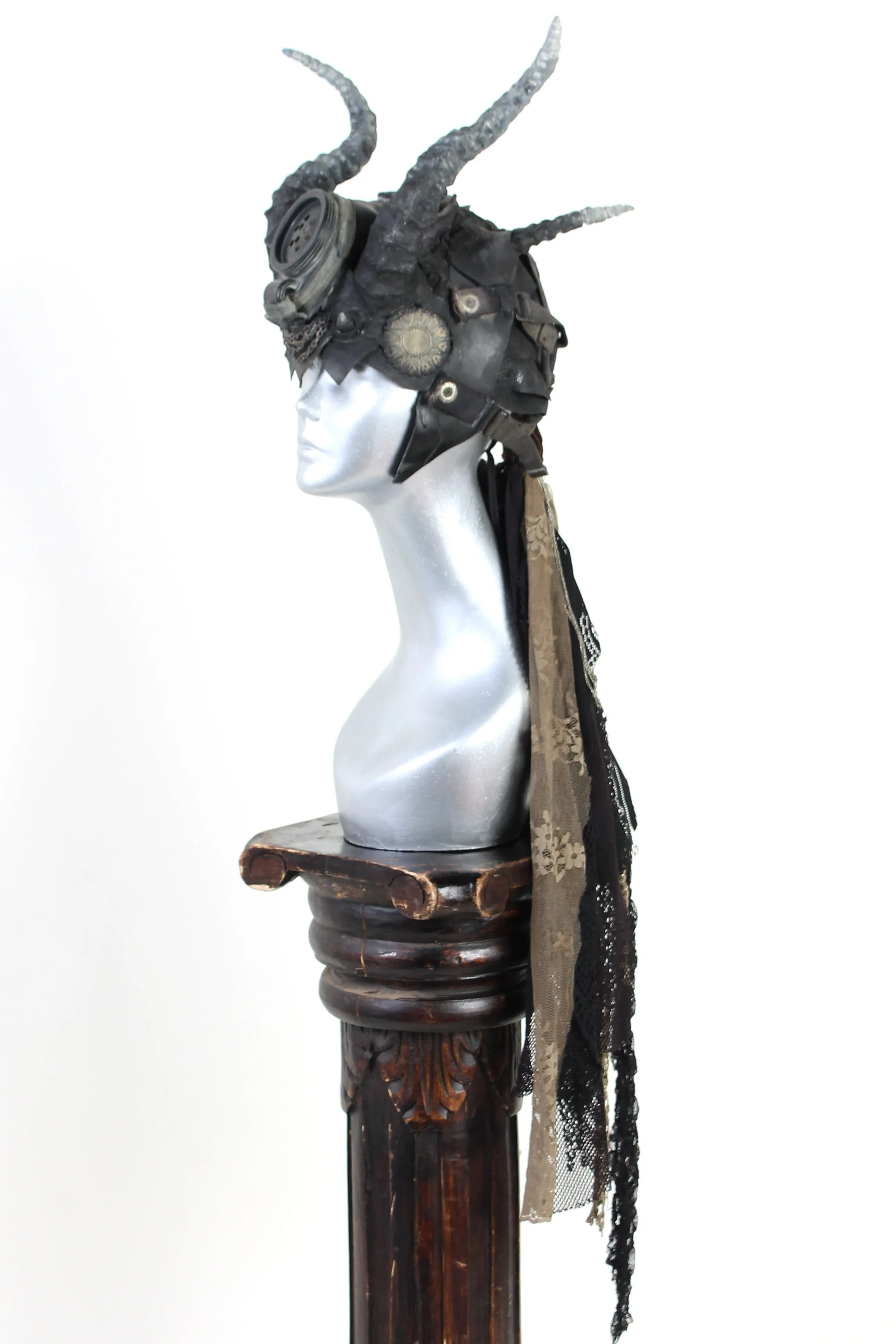 Badlands Headdress by Corviid / HEADGEAR V