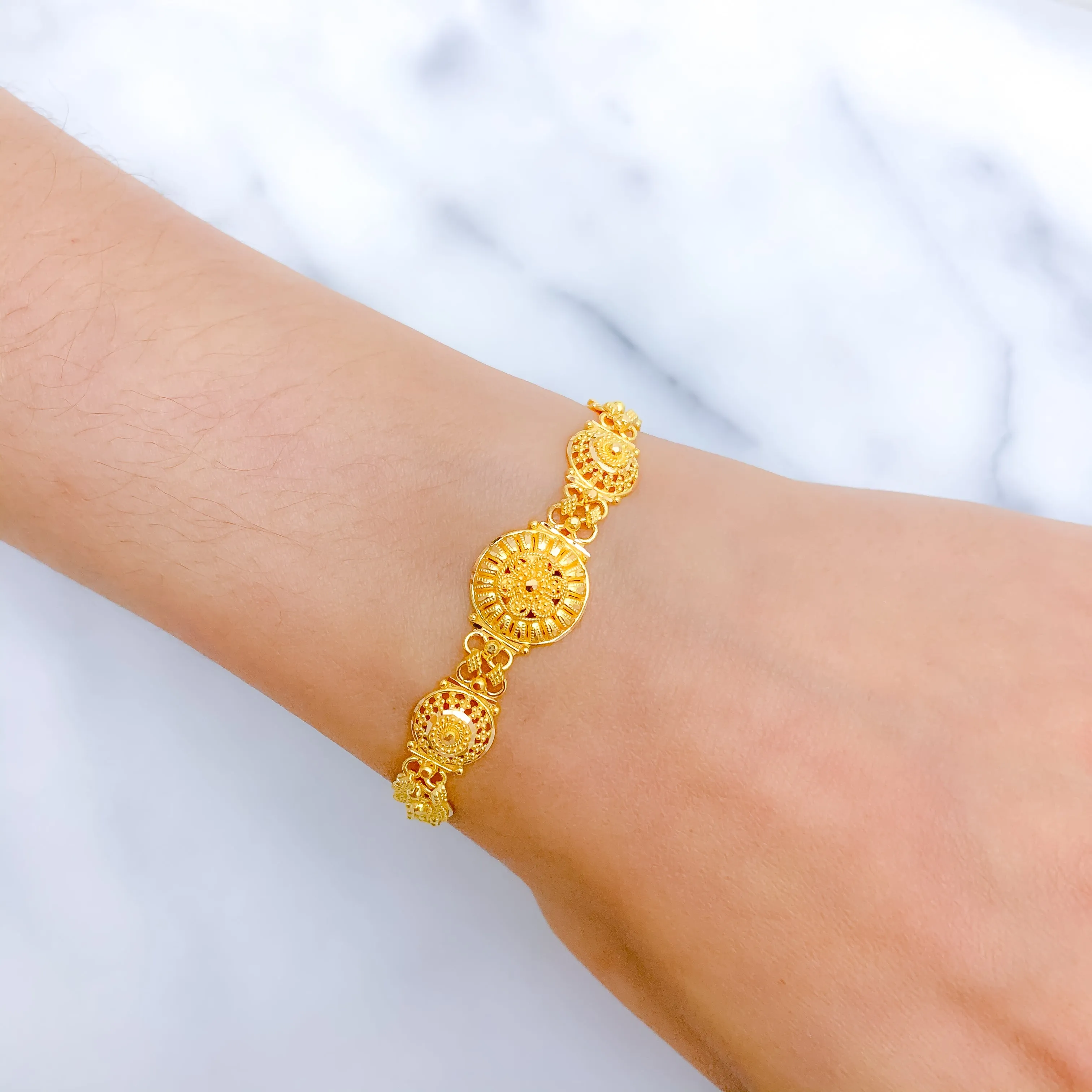 Beautiful Circular Floral Bracelet