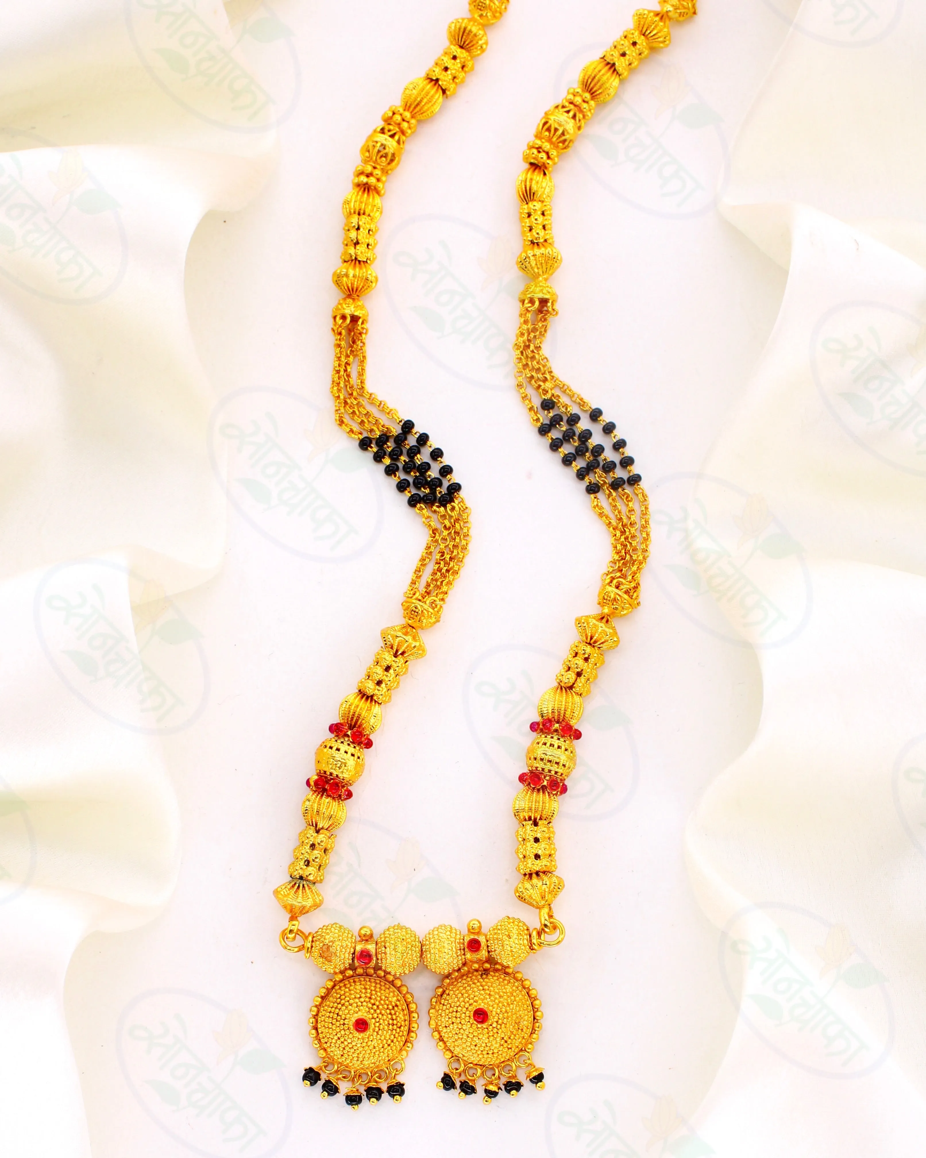 BEAUTIFUL VATI PENDANT MANGALSUTRA