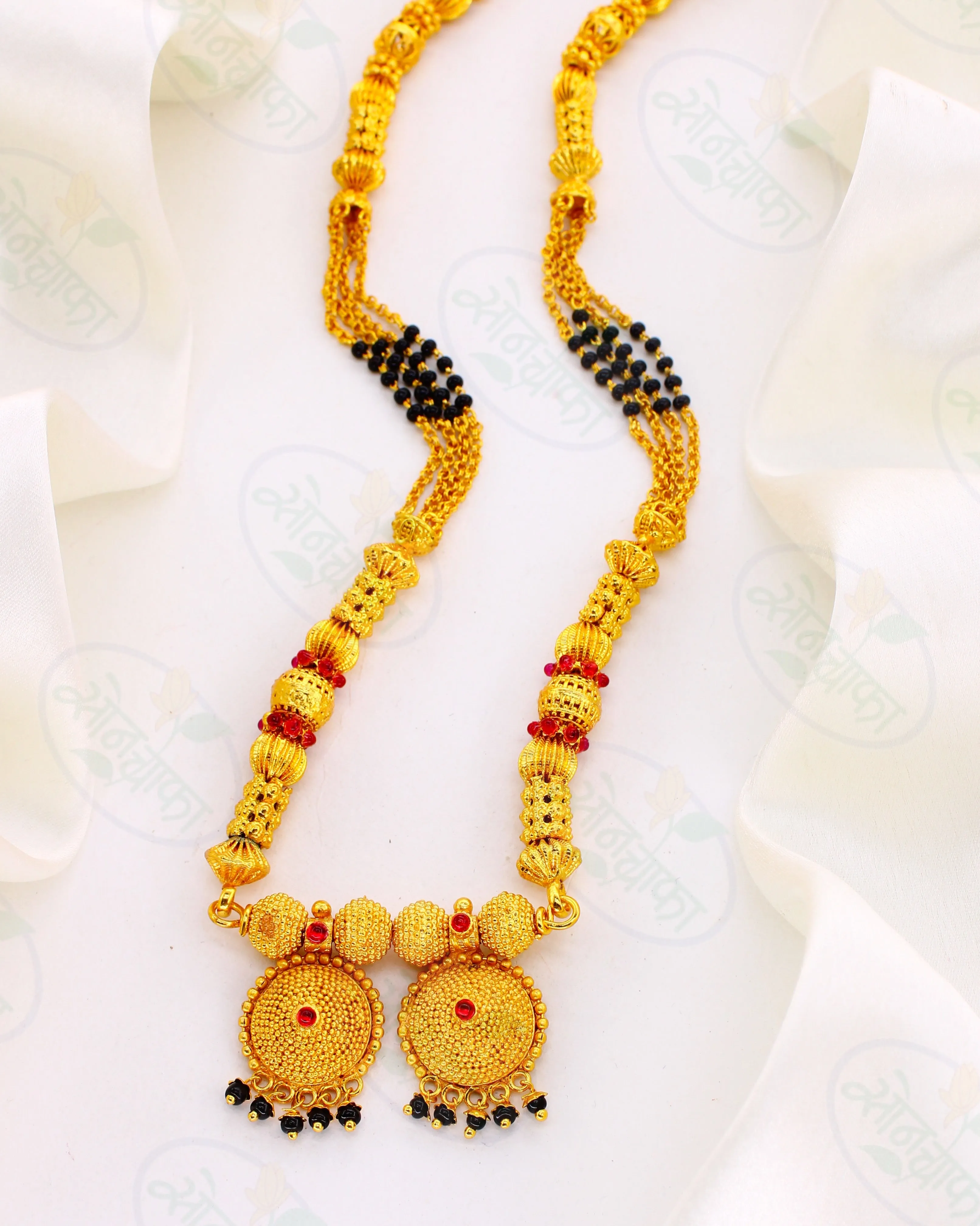 BEAUTIFUL VATI PENDANT MANGALSUTRA