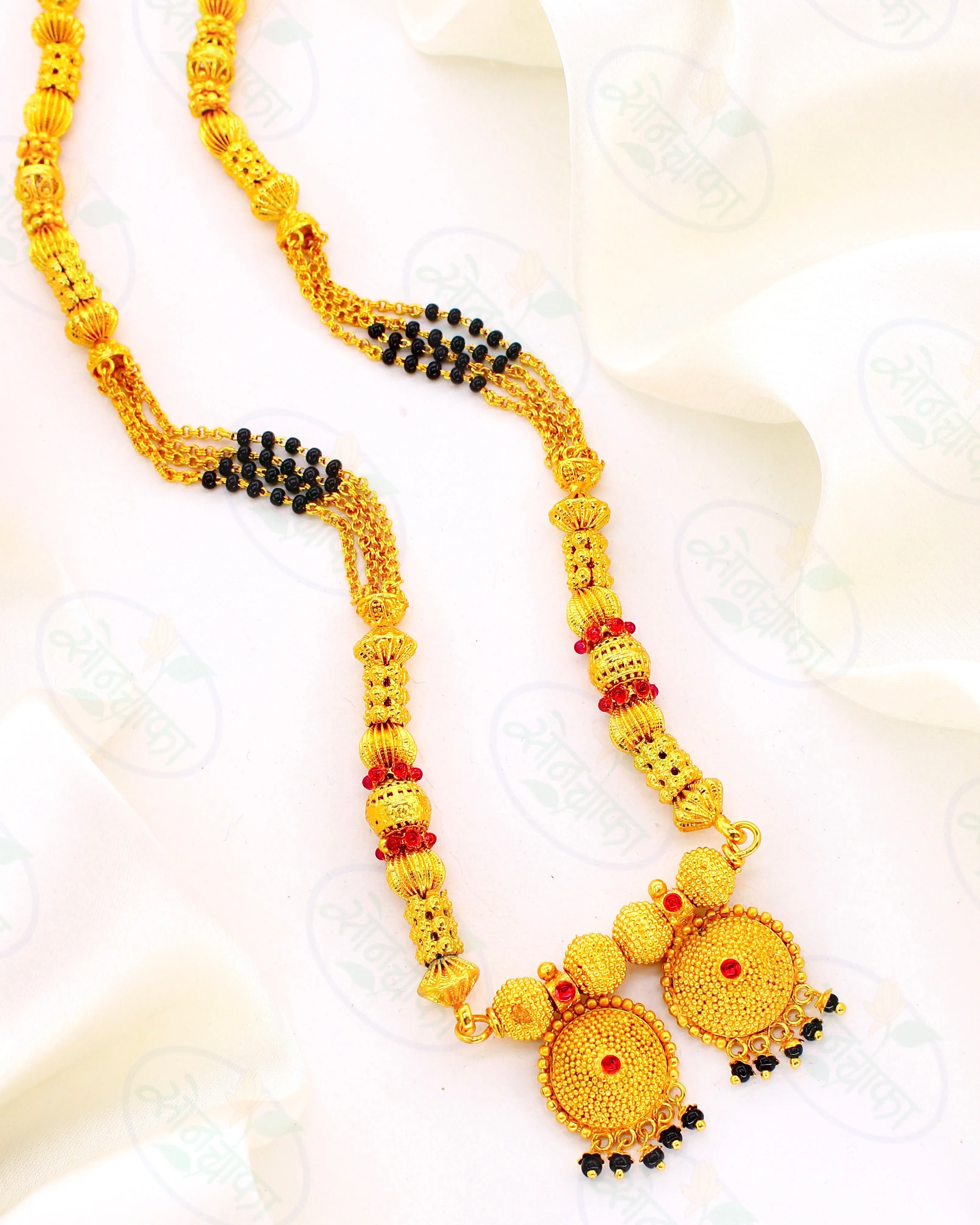 BEAUTIFUL VATI PENDANT MANGALSUTRA