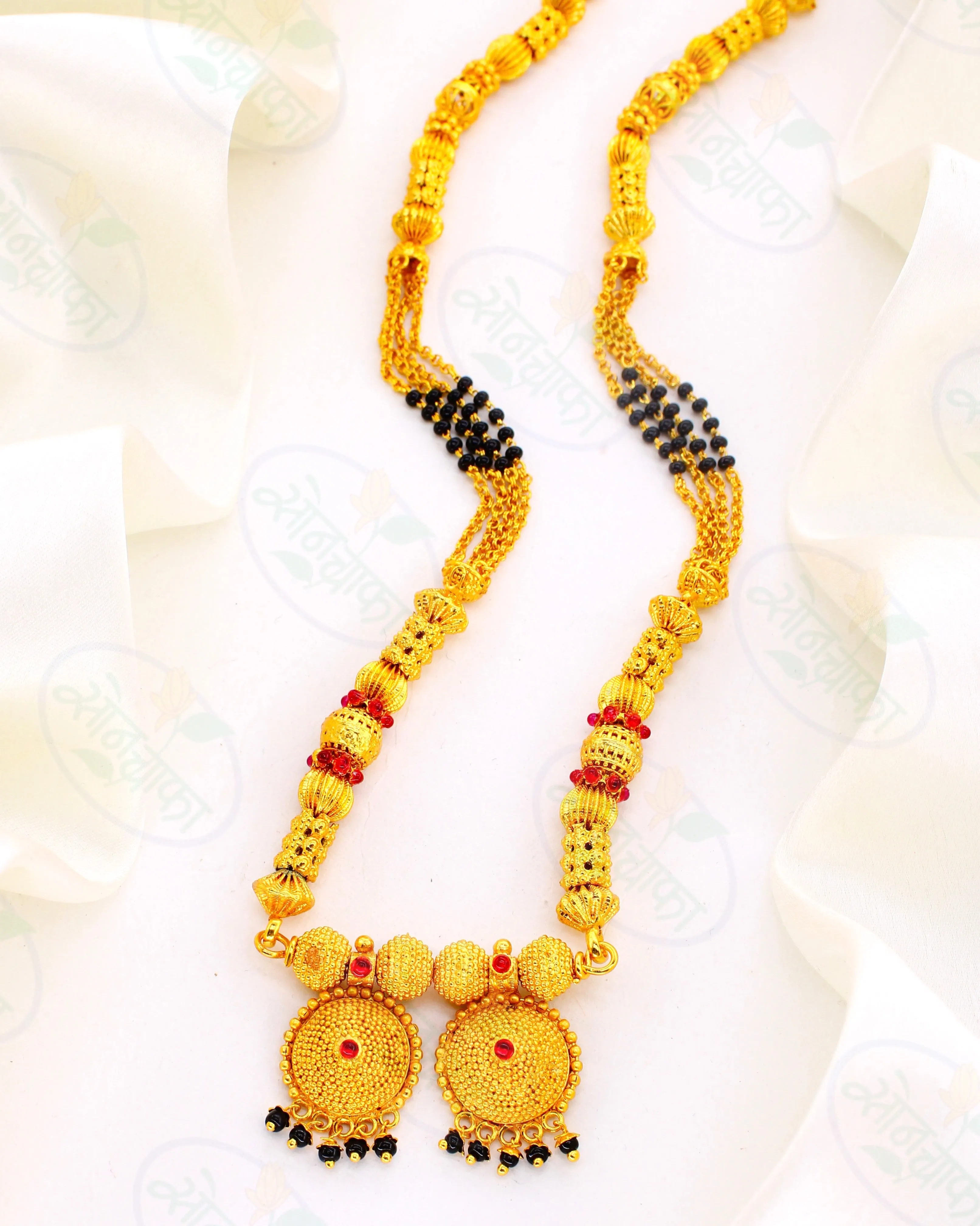 BEAUTIFUL VATI PENDANT MANGALSUTRA