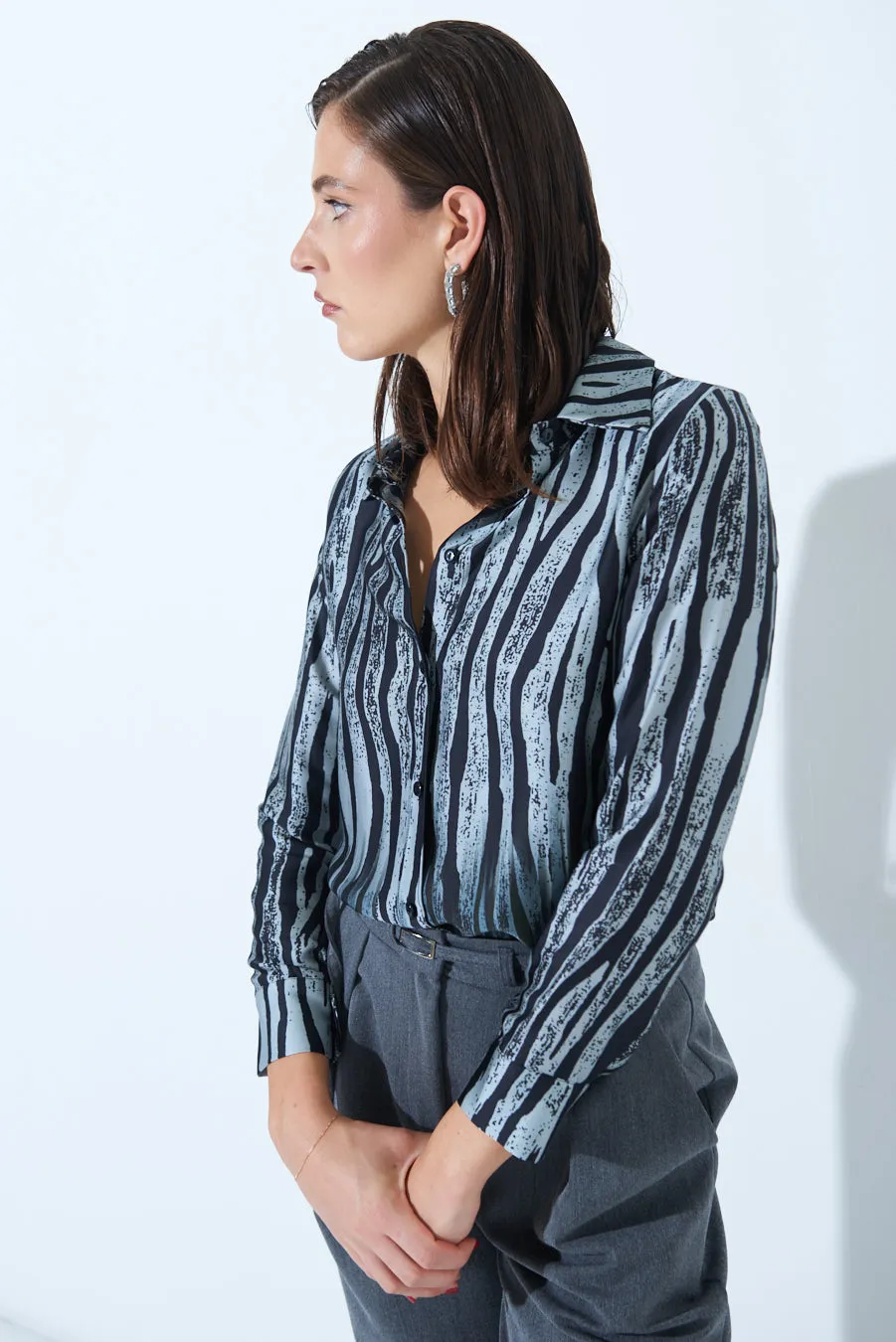 Bold stripe button-up shirt wholesale