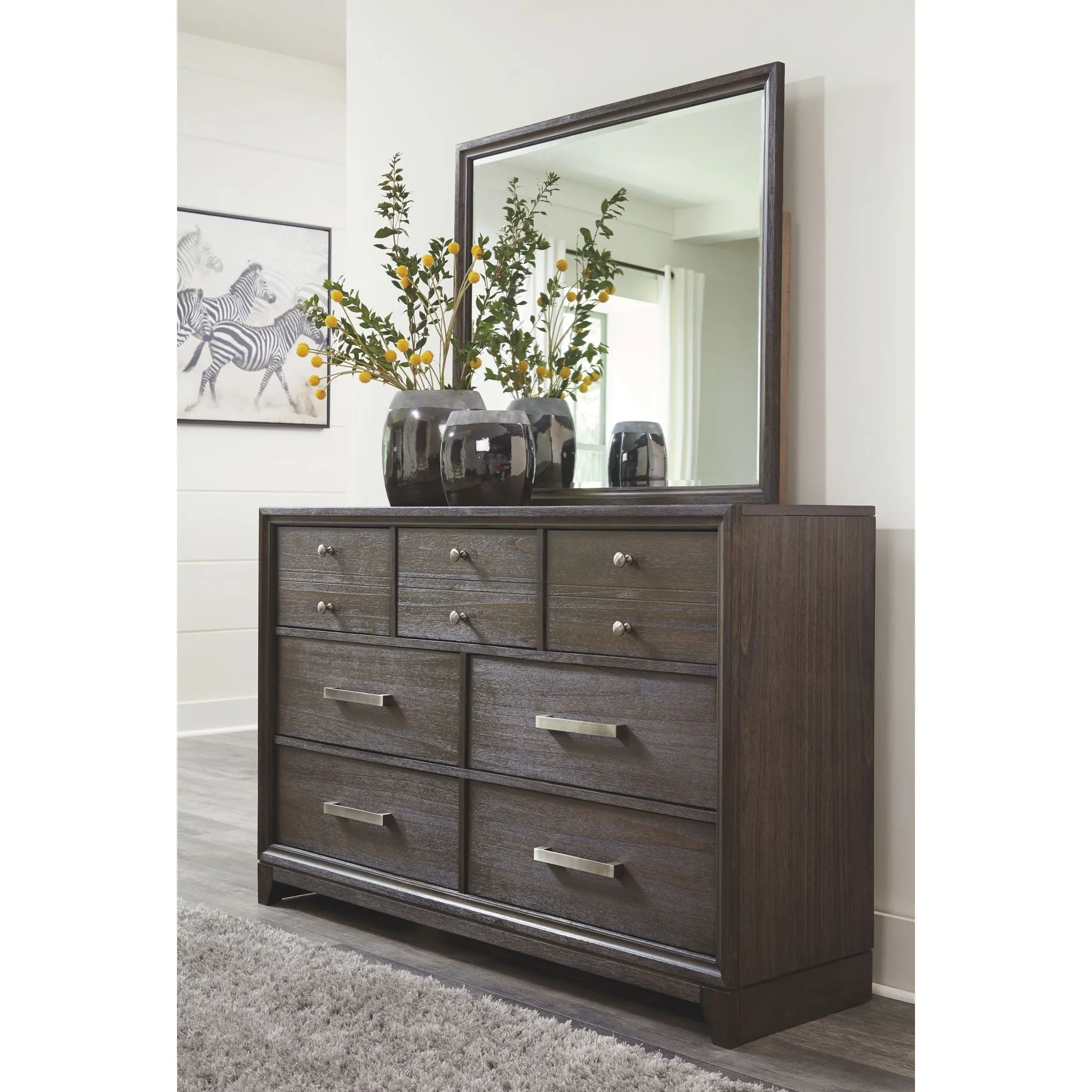 Brueban 5 Piece Storage Bedroom