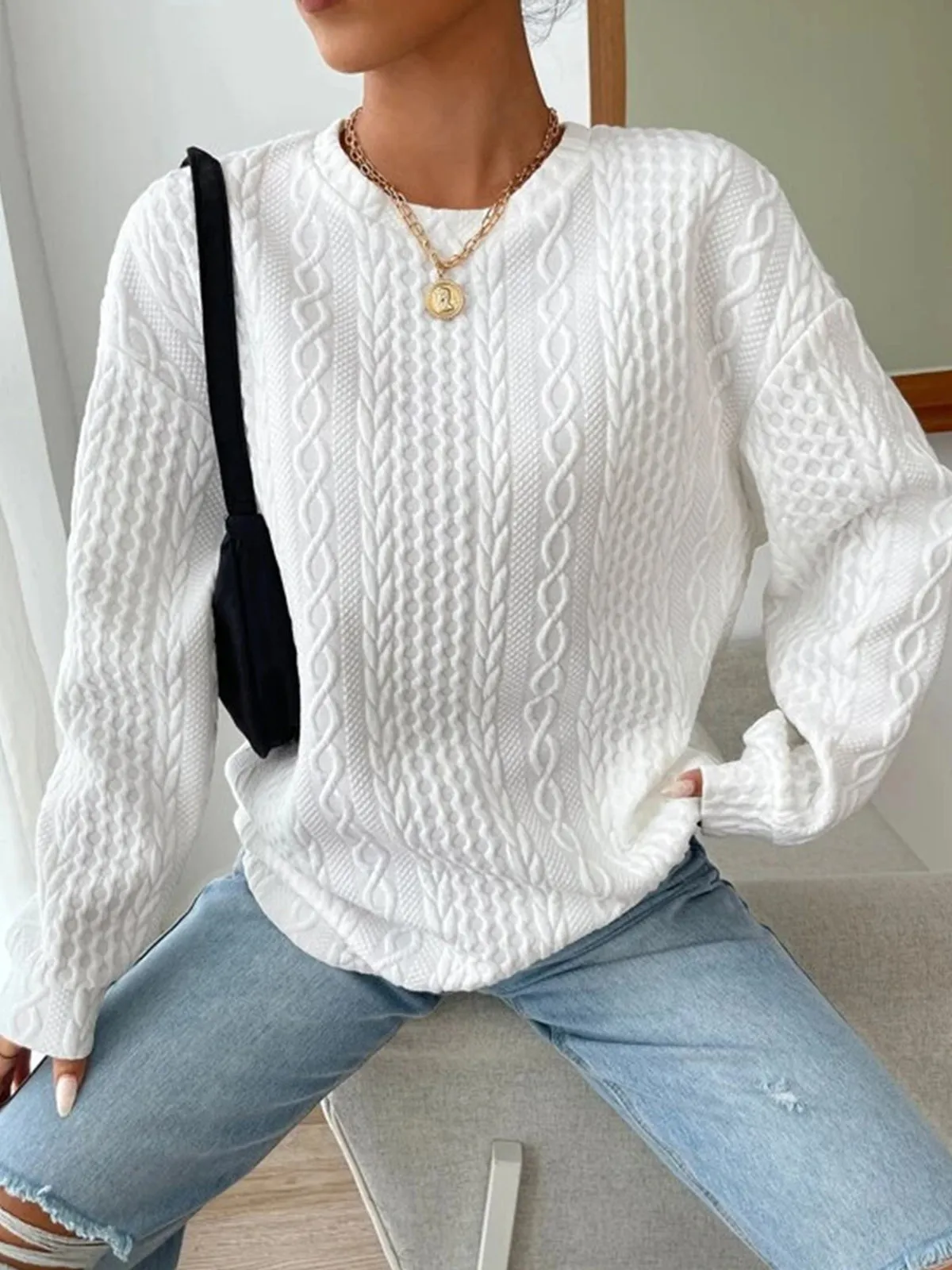 Crew Neck Graceful Cable Knit Sweater