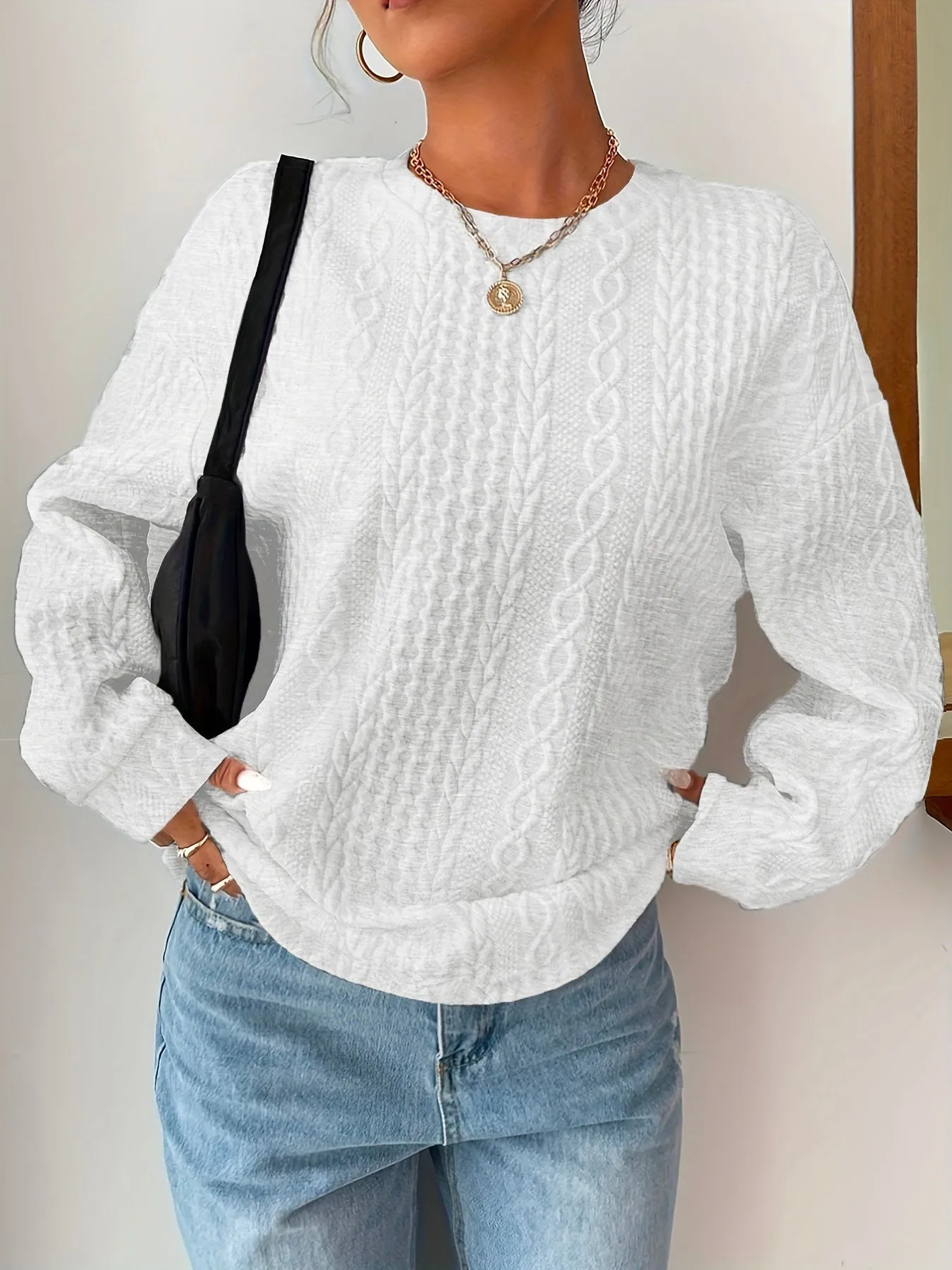 Crew Neck Graceful Cable Knit Sweater