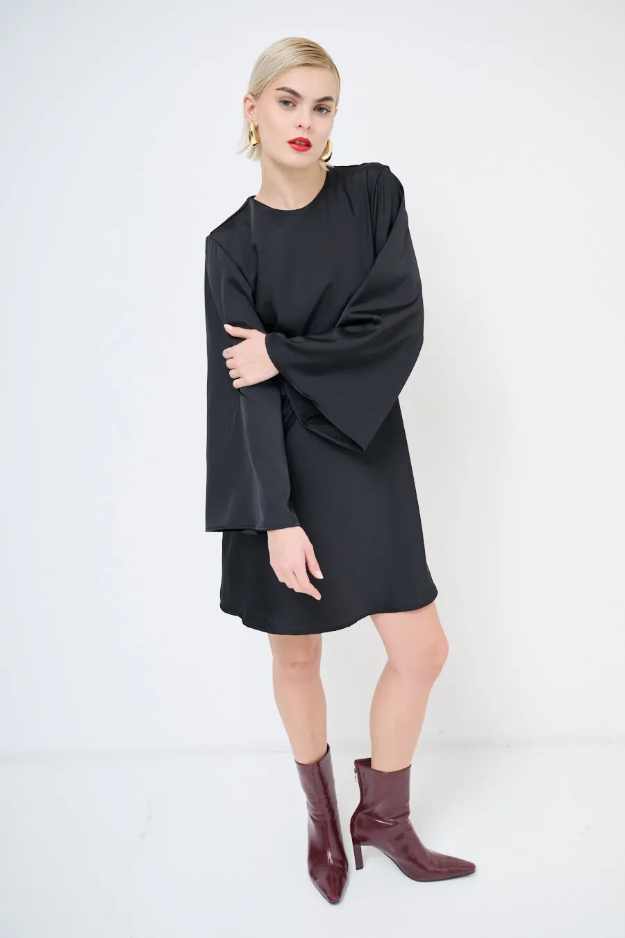 Flared sleeve shift dress wholesale