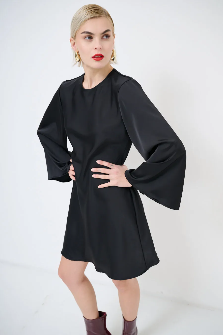 Flared sleeve shift dress wholesale