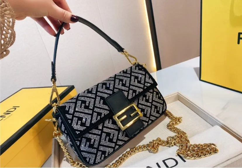 New Fendi woman shoulder bag