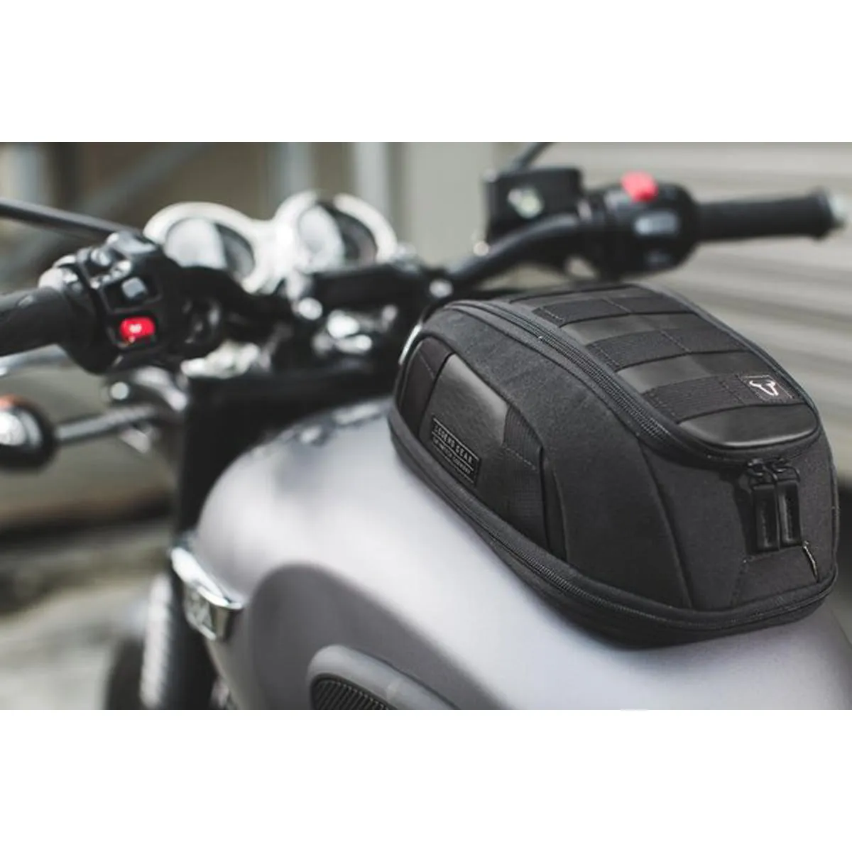 SW Motech Legend Gear Magnetic Tank Bag - LT1 Blk Ed.