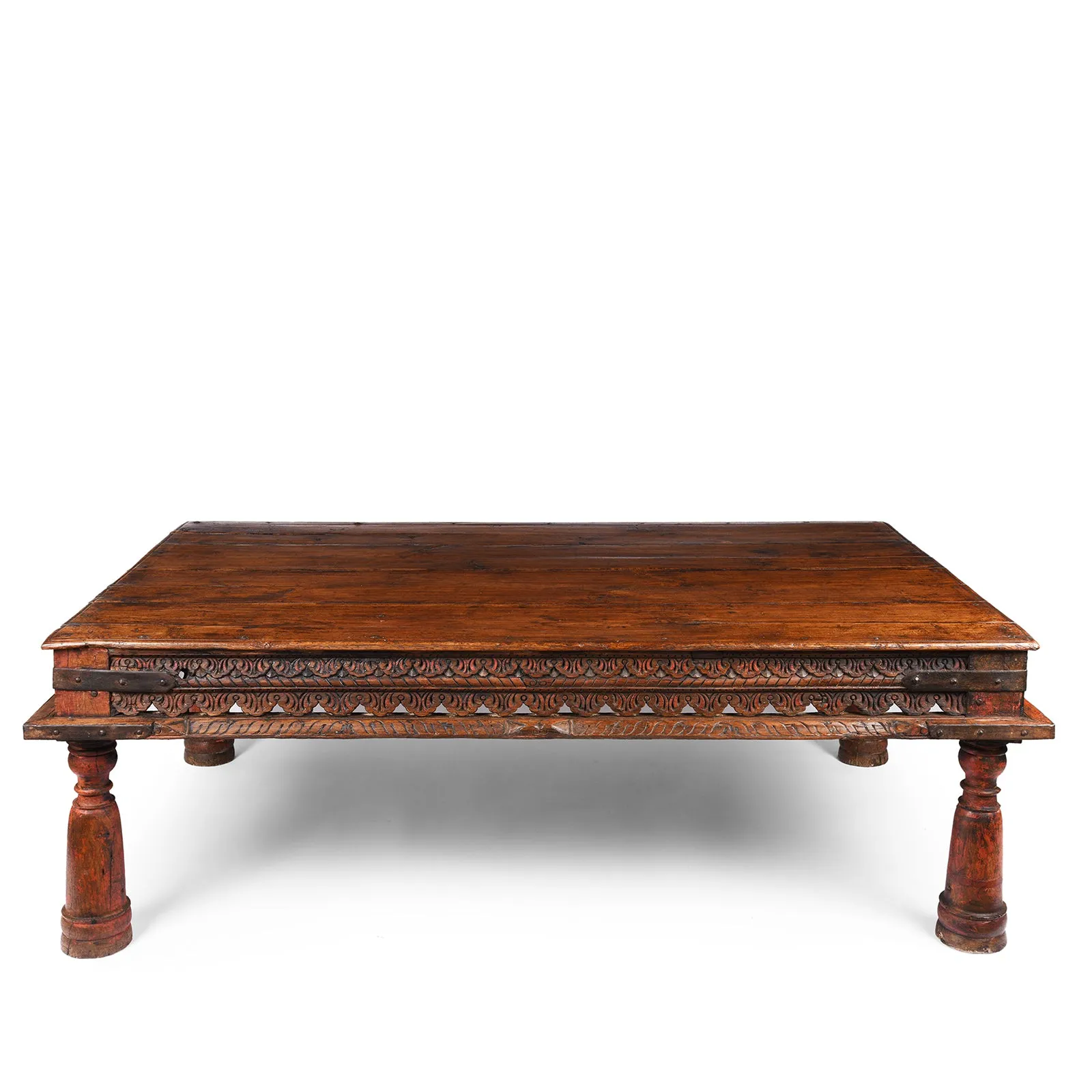 Takhat Coffee Table From Gujarat - Early 19th Century