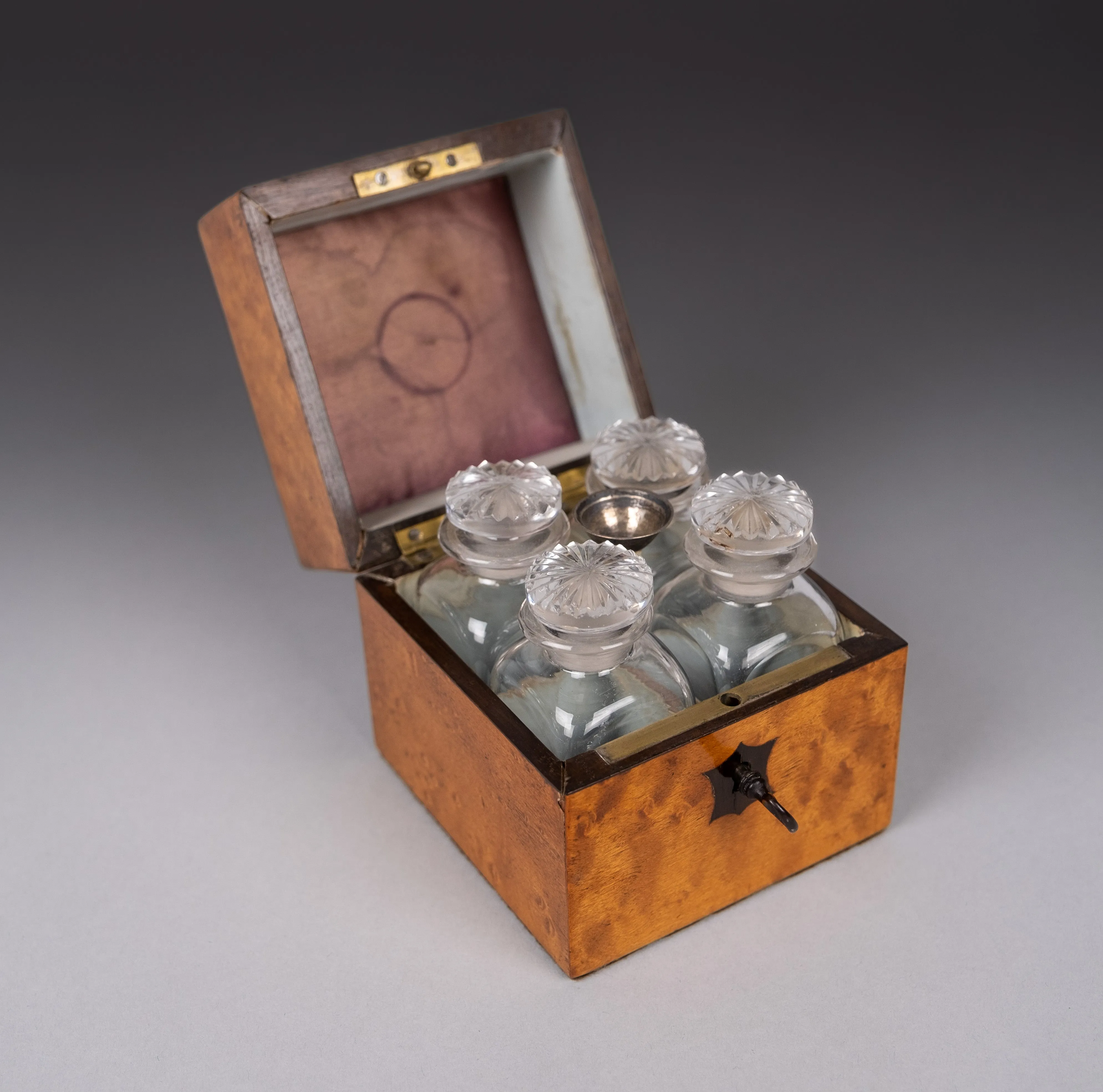 Victorian Birds Eye Maple Miniature Scent Bottle Box / Casket