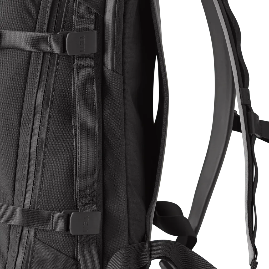 YETI Crossroads 27L Backpack